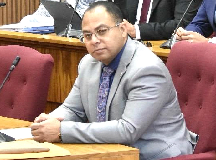 No tin duda cu autonomia y autodeterminacion ta na peliger y Aruba mester tin control riba su futuro