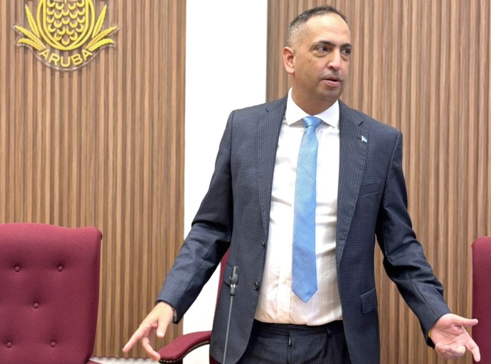 Minister Wever su diseño pa Agripark ta pa exclui cunukeronan local