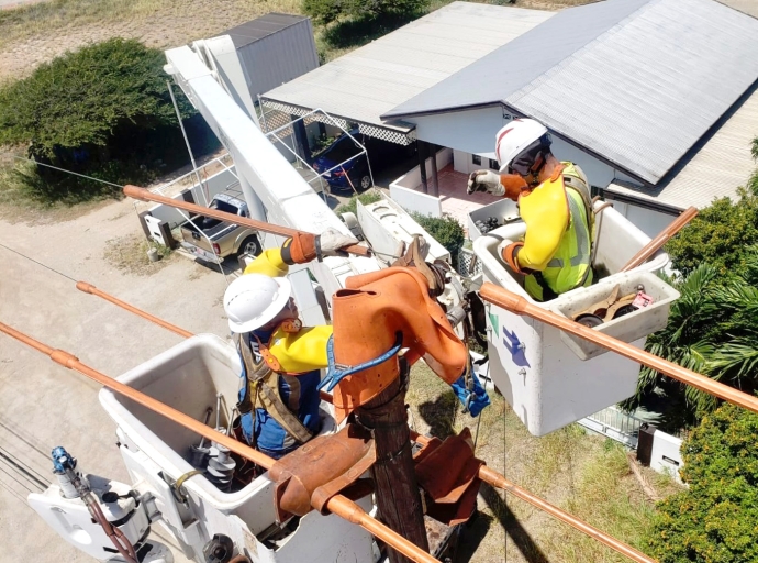 Celebrando e di 75 aniversario di NV Elmar pa Aruba tin coriente stabil