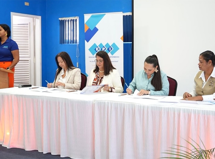 Colegio EPI ta bay duna un man grandi pa profesionaliza e cuido di nos grandinan