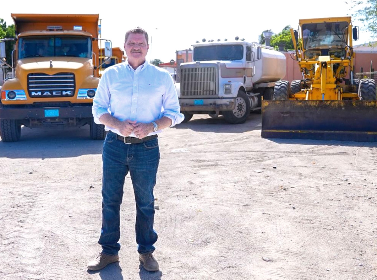 Pronto lo cuminsa asfalta camindanan tur rond di Aruba