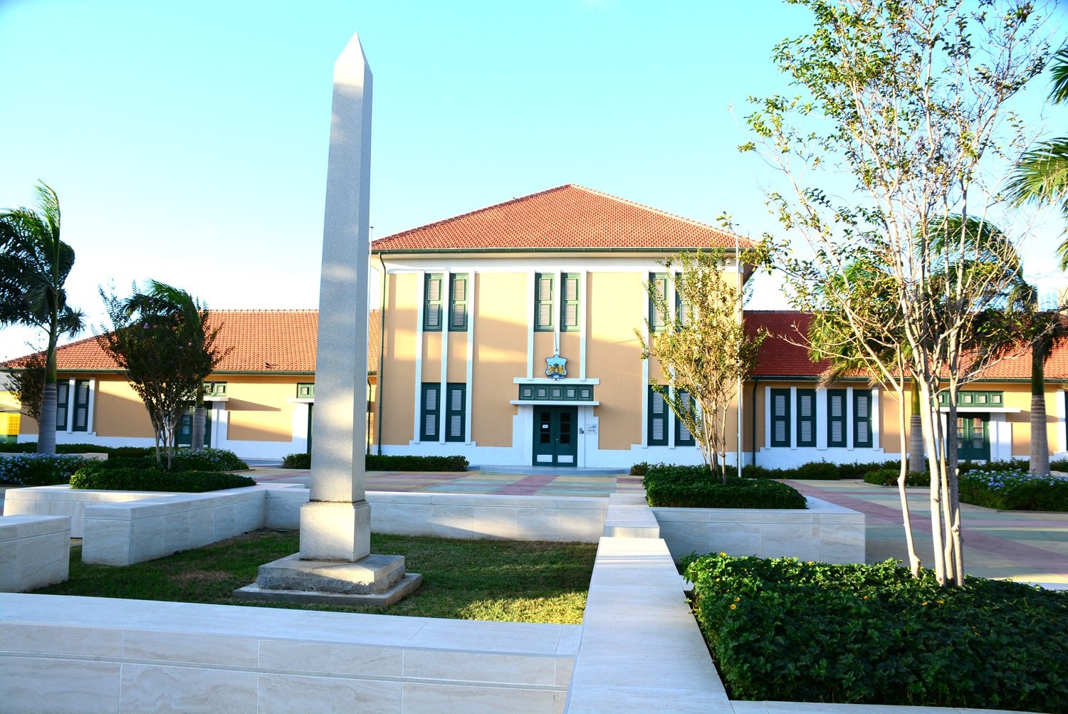 Hues a ordena pa laga sospechoso di abuso di mucha muher menor di edad liber
