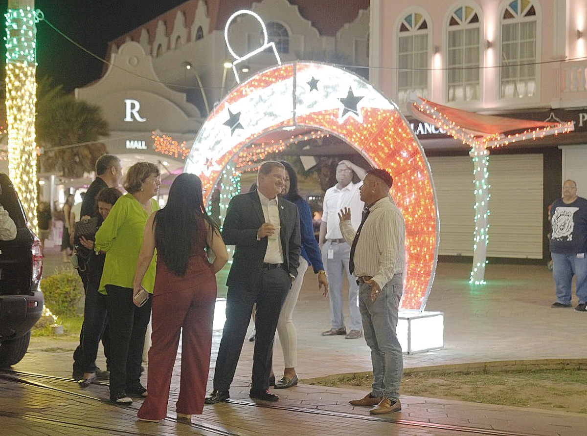 Gobierno a cende luznan di Pasco den Caya Betico Croes