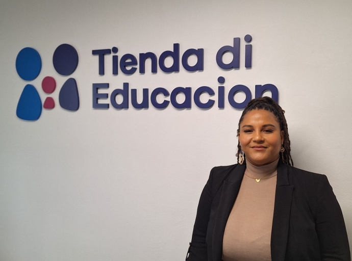 Tienda di Educacion Aruba ta resalta e importancia di desaroyo, educacion y responsabilidad den criansa