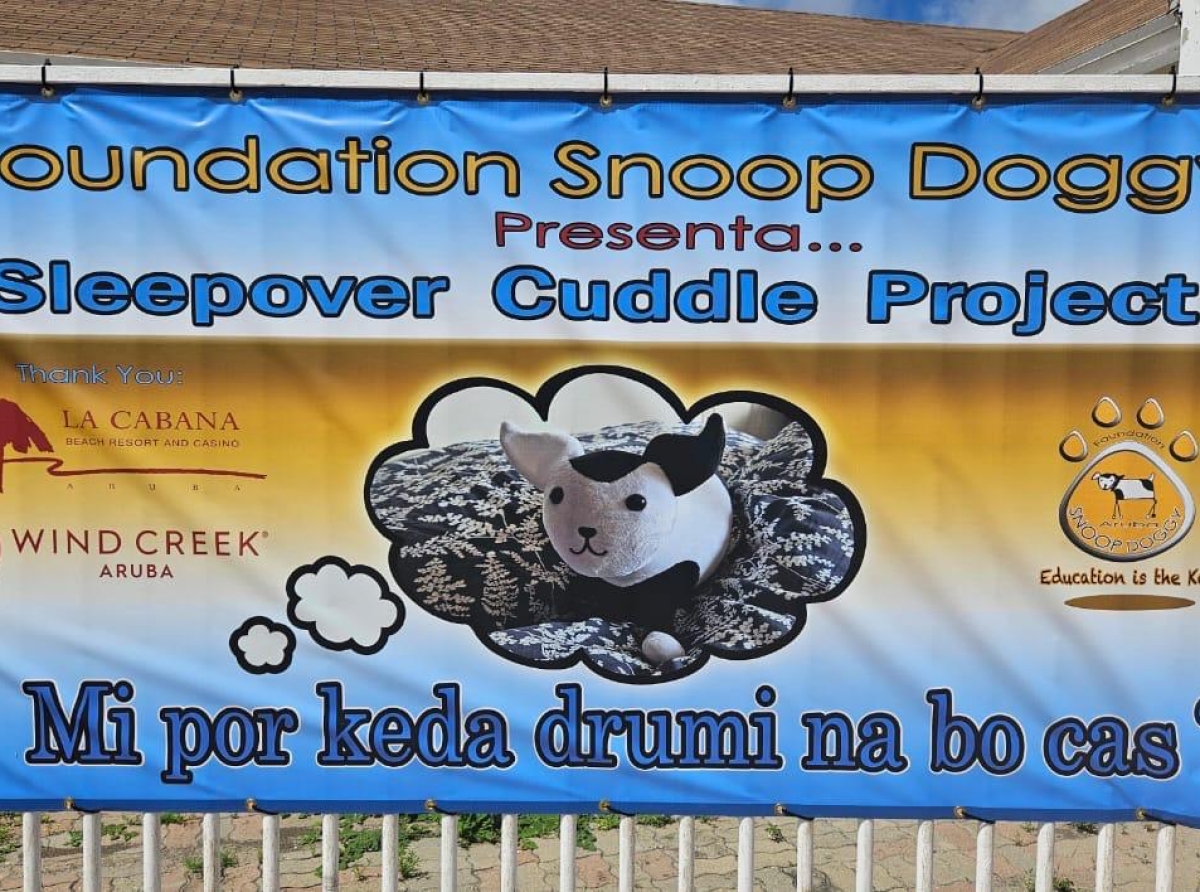 Fundacion Snoop Doggy ta lansa nan “Sleepover Project” pa siña muchanan con pa cuida nan mascota
