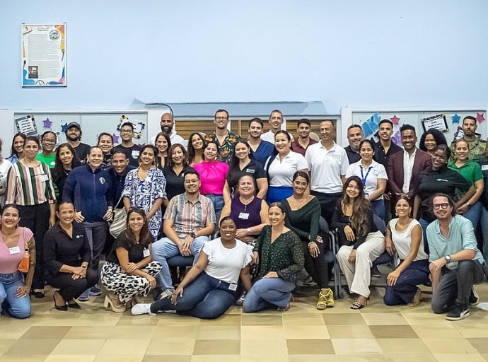 Exitoso ‘Anochi di Profesion’ pa studiantenan di Colegio Arubano