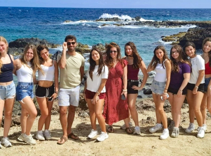 Un scol Italiano na Aruba y bishitando Filomena College MAVO