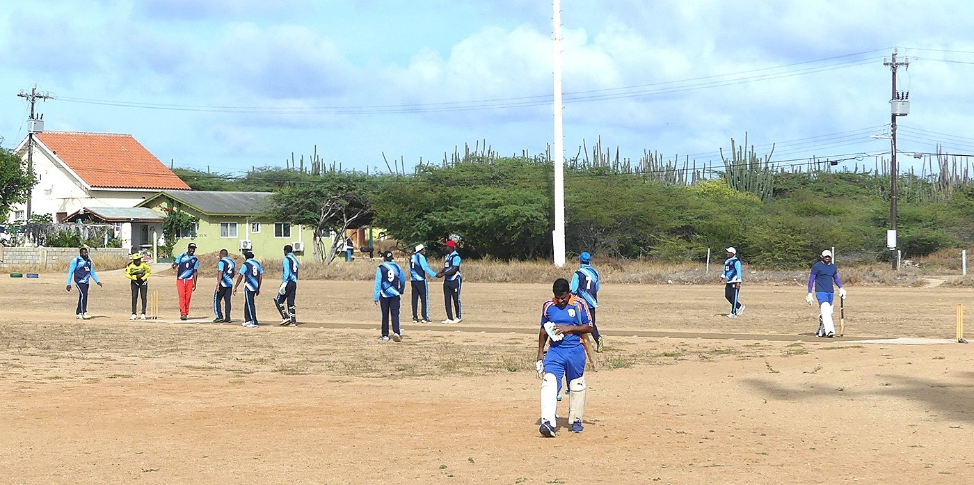 Wega interesante unda team di Oranjestad Tradewinds a gana San Nicolas Knight Riders
