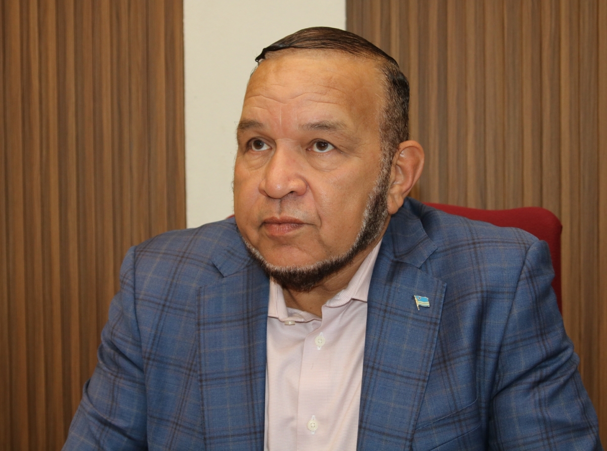 Kier purba silencia oposicion ‘Si bo no kier traha den Parlamento anto bay bende payet’