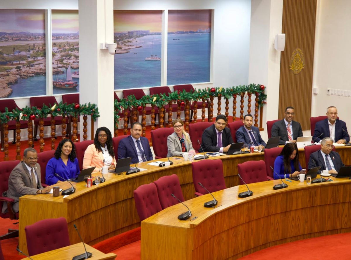 Sosten pa aprobacion y continuidad di trabaonan di Hoge Colleges van Staat ta fortalece Pais Aruba