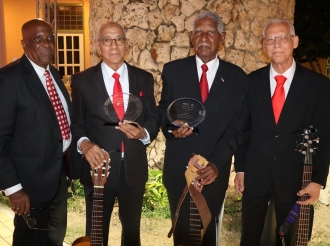 Departamento di Cultura a organisa un anochi pa honra Santa Cecilia y nos baluartenan musical