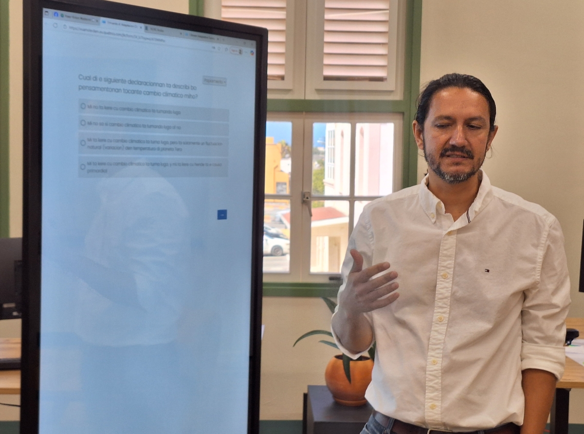 Diego Acevedo ta invita tur ciudadano pa participa na un encuesta nacional tocante adaptacion di cambio climatico