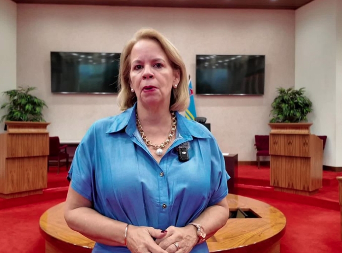  Fraccion di MEP cu hopi pregunta tocante biahe di Minister Gerlien Croes pa Curacao den jet priva