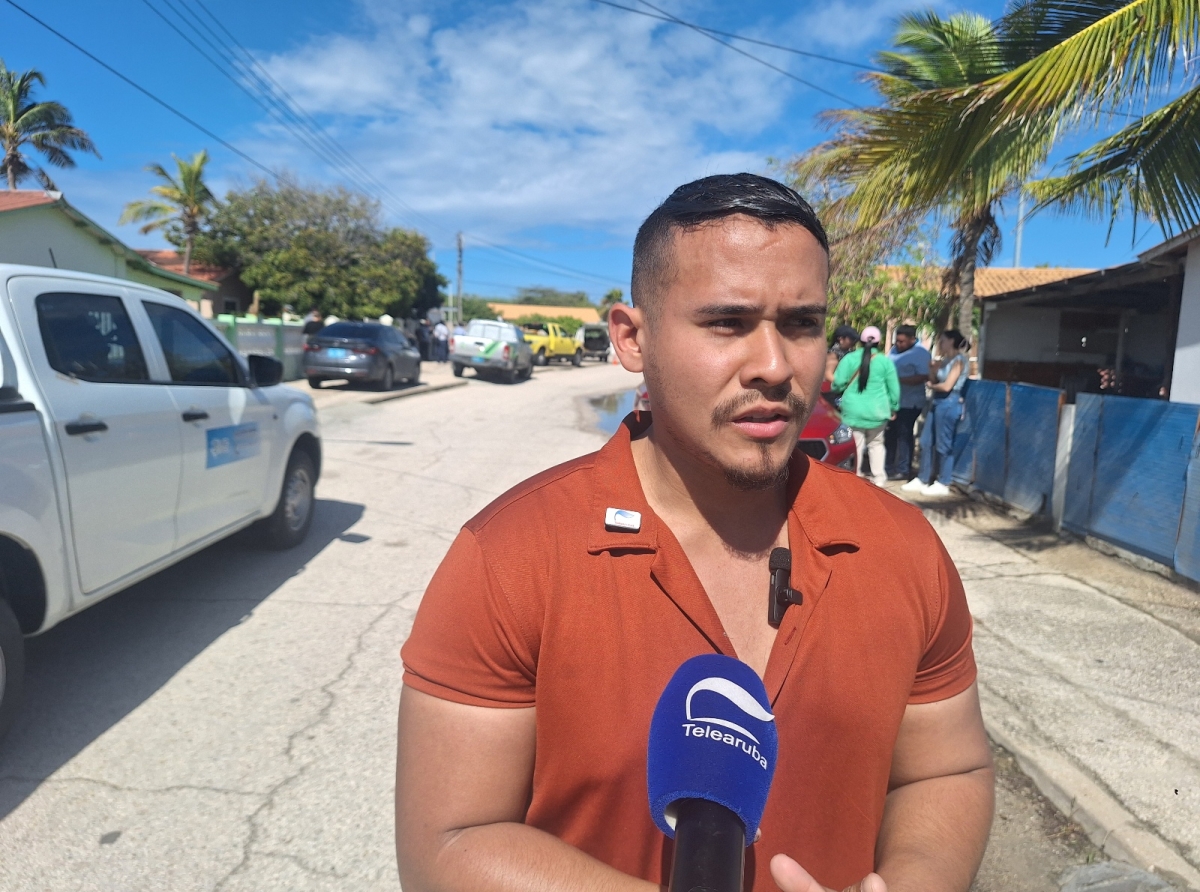 Minister Wendrick Cicilia tocante CEO nobo pa Aeropuerto