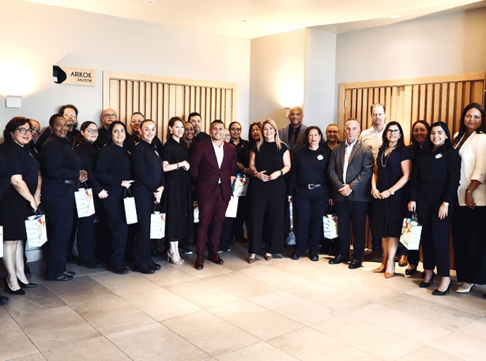 Ministro ta bisa cu Aruba ta prepara pa maneha e miho ‘high season’ den historia