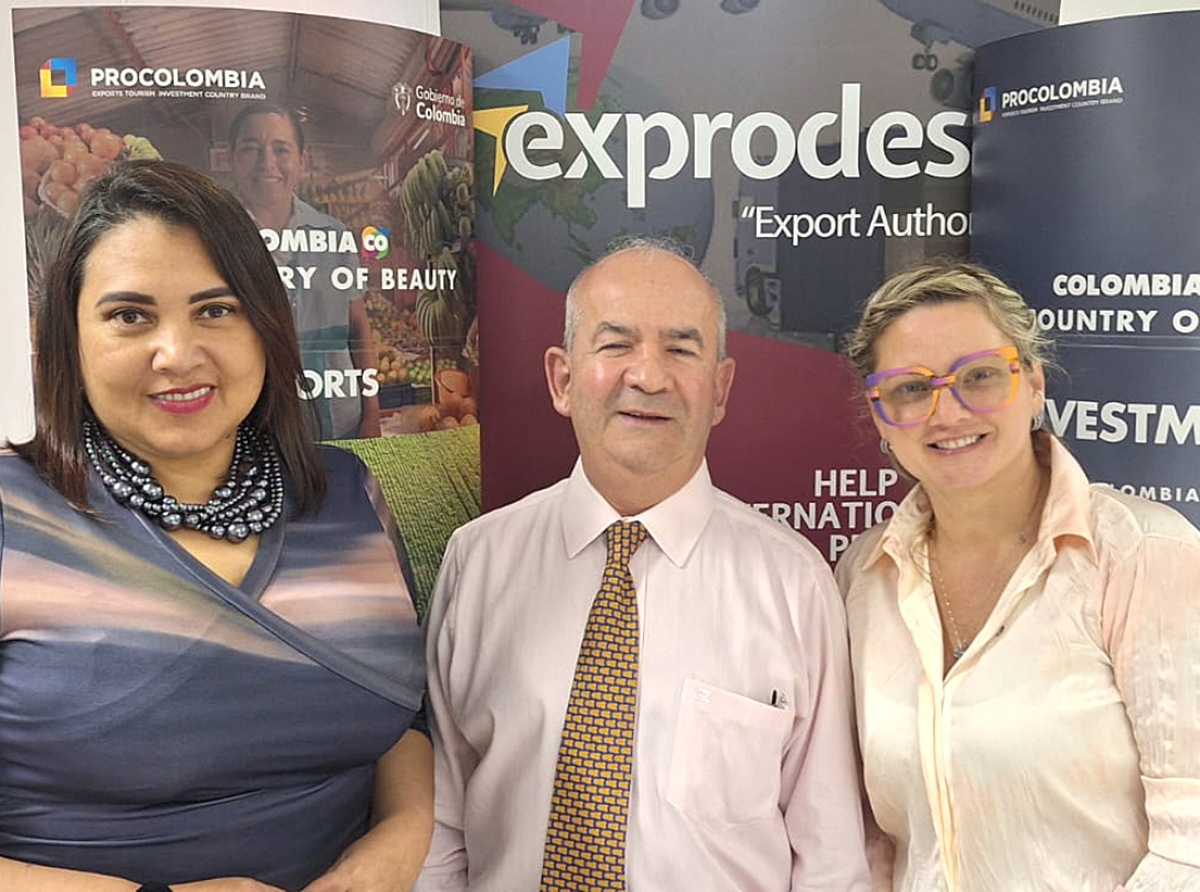 Consul di Colombia Gustavo Serrano Amaya ta invita empresarionan na un Showroom awe