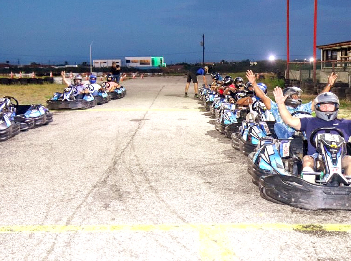 Ingenieronan di Hotel a bay pasa pret ta core Gokart