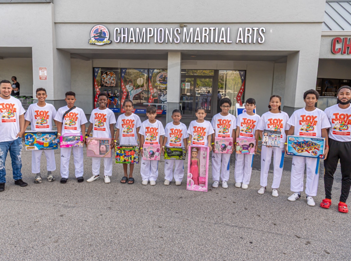 Taekwondo Team Aruba a participa na Scrimmage y Toy Drive na Merca