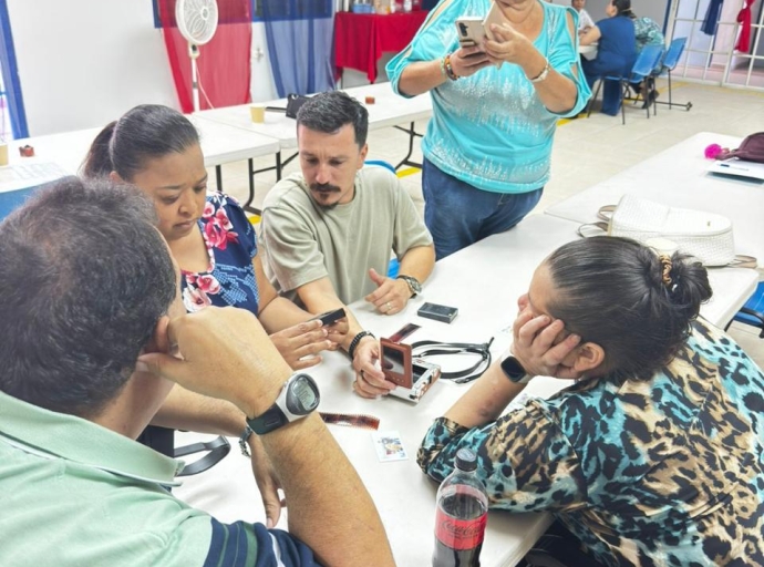 Perspectivanan Invisibel ta invita tur hende pa nan Open Studio na FAVI Aruba