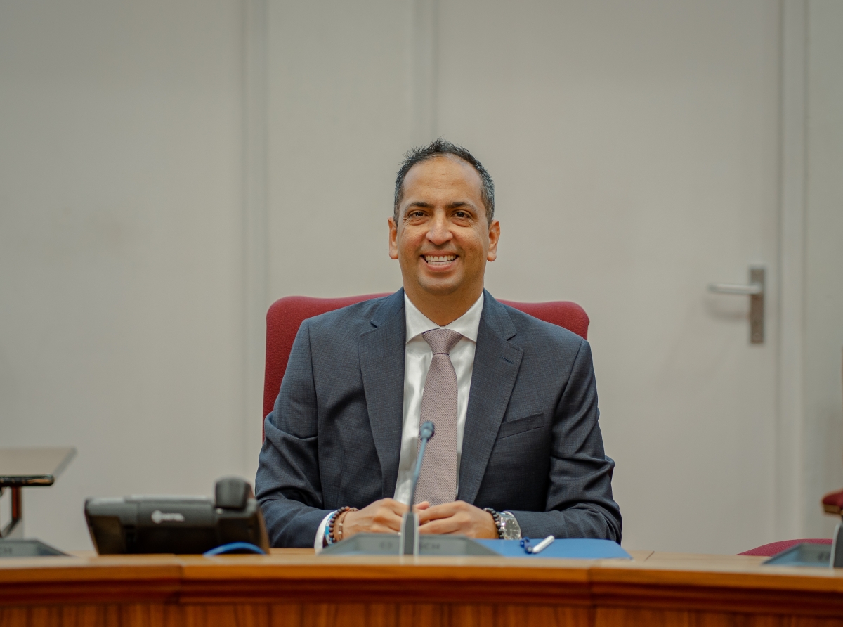 E Gobierno aki y sigur minister Gerlien Croes ‘no ta practica loke ta predica’