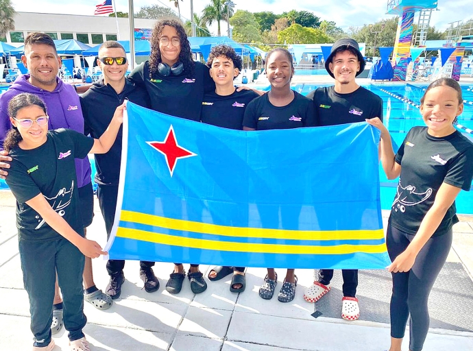 Siete landado di Stingray Swimming Team ta competi na Fort Lauderdale