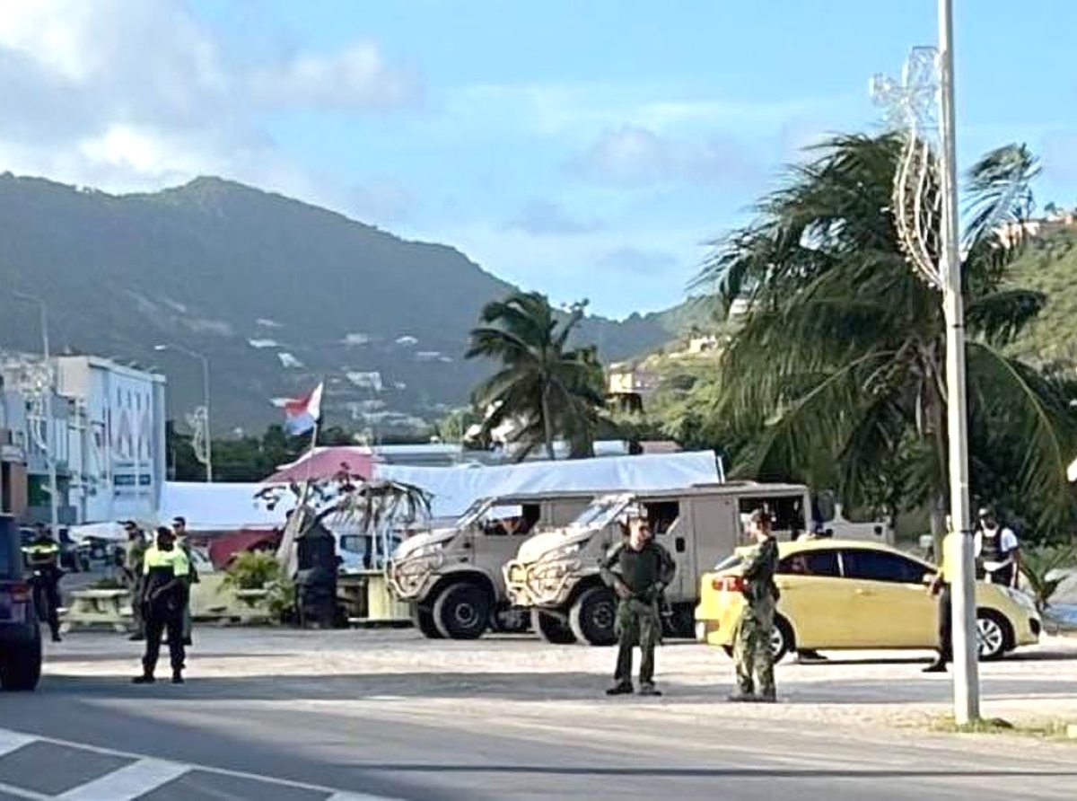 Cuerpo di Mariniers mesora ta yudando St. Maarten pa reduci crimen violento