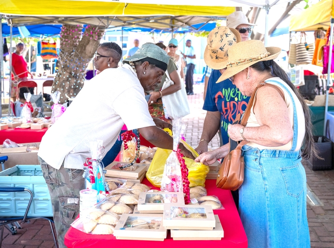 San Nicolas Pop-up Market tabata exitoso