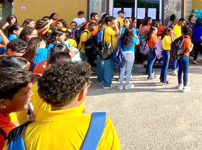 Diabierna awo lo ta ultimo dia di scol pa aña aki