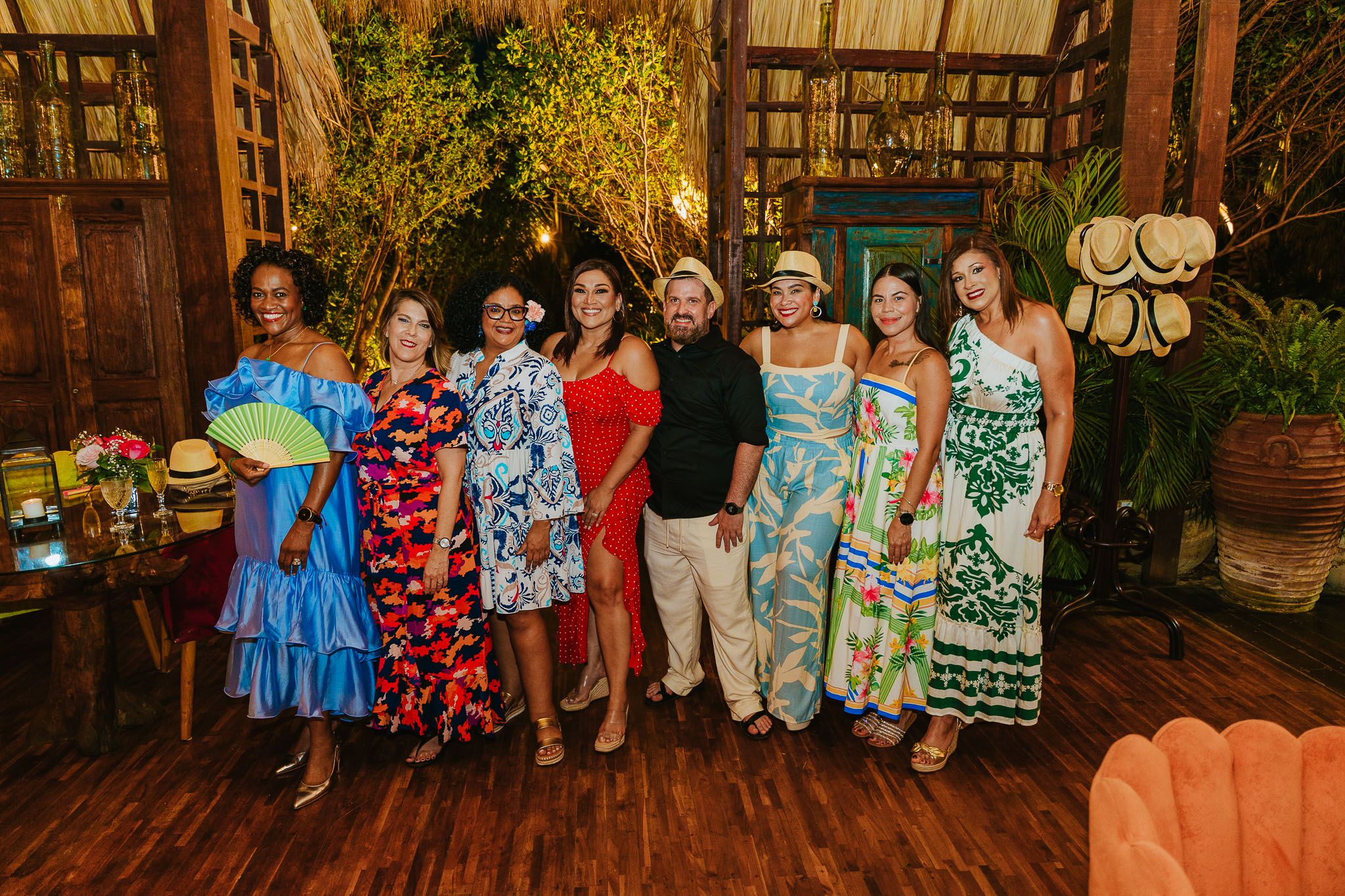 Aruba Bank a celebra y reconoce su empleadonan di aña