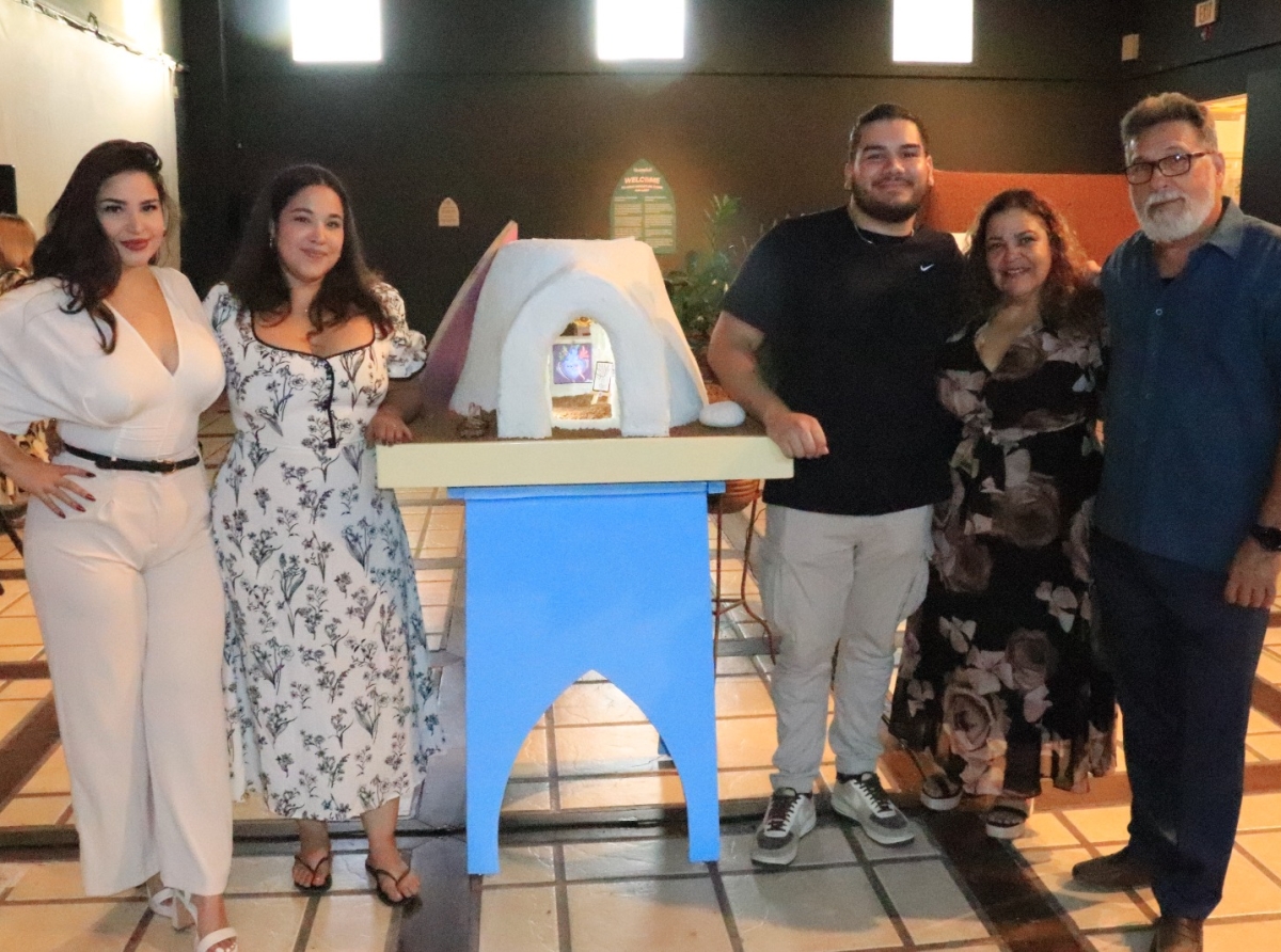 Bunita exhibicion ‘Grounded by Nen’ di domenan miniatura presenta pa Josianne Coutinho