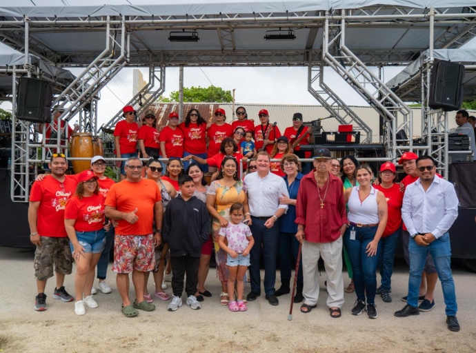 On the Road cu Chicas Gaiteras a trece bendicion pa tur hogar riba nos isla