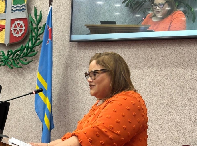 Parlamentario Shailiny Tromp-Lee ta condena e falta di respet y transparencia di Gobierno