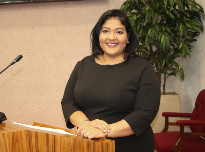 Parlamento mester “watch out” pa “Geoffreynomics” cu placa di inversion publico