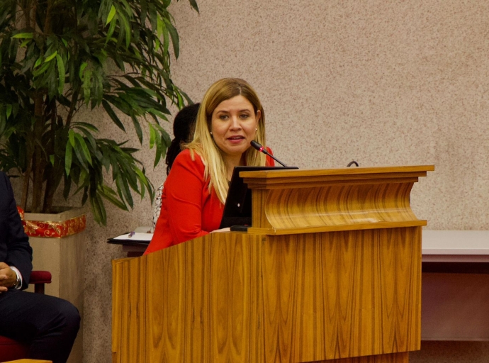 Aruba tin un presupuesto cu di berdad ta pone su hendenan central