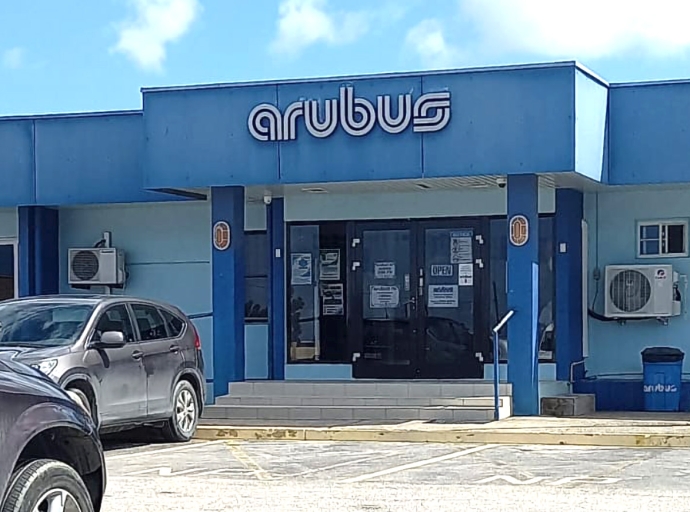 Apesar di pasa via 4 Sindicato e trahadornan di Arubus ta sigui sin renobacion di CAO