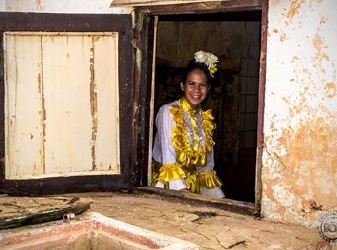 Unda e balornan tradicional di respet a keda