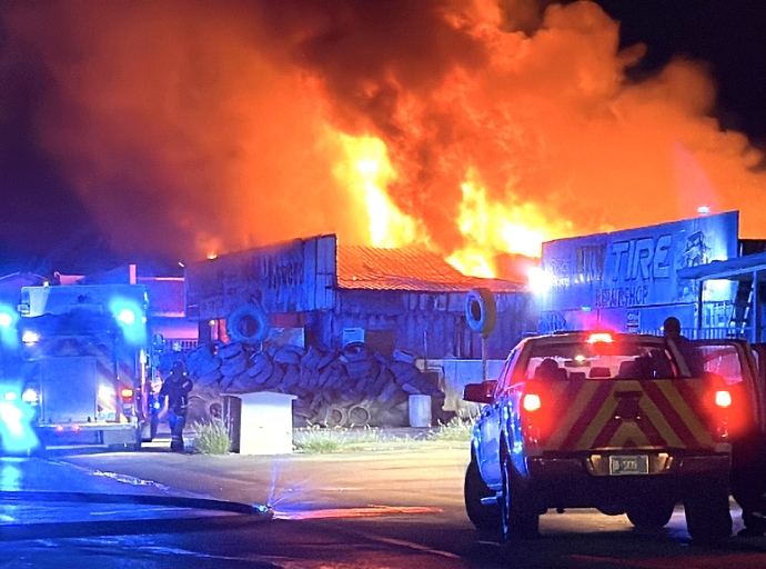 Bonita Upholstery and Mattress den Caya Betico Croes a kima completamente