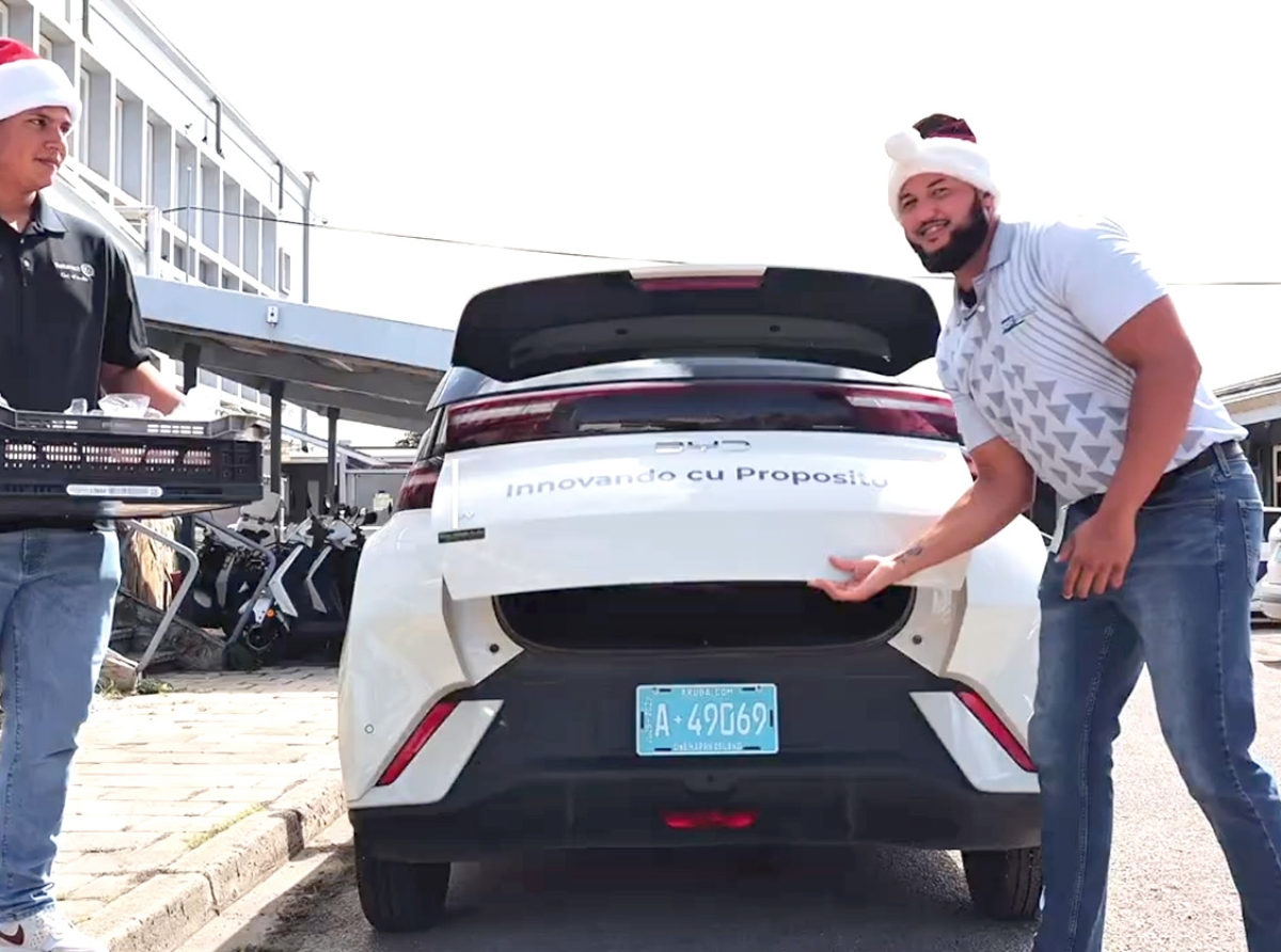 Rotaract Club of Aruba a clausura 2025 dunando bek na comunidad