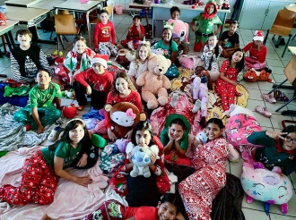 Scol Basico Washington cu exitoso ‘Merry Movie Munch’