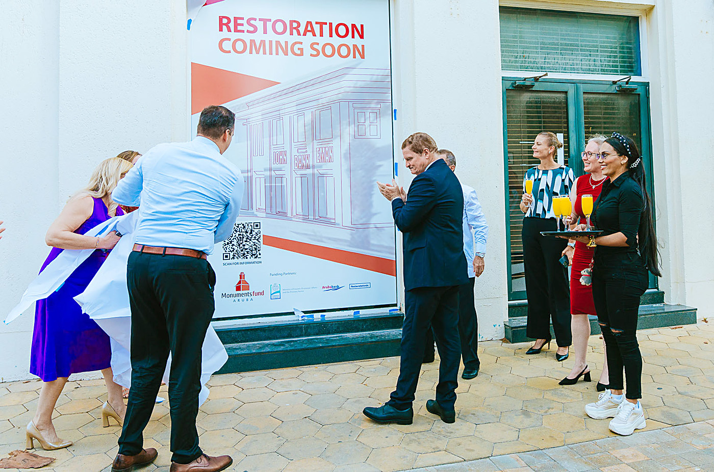 Firma y entrega oficial di edificio John G. Eman a marca un siguiente paso concreto den revitalisacion di Oranjestad