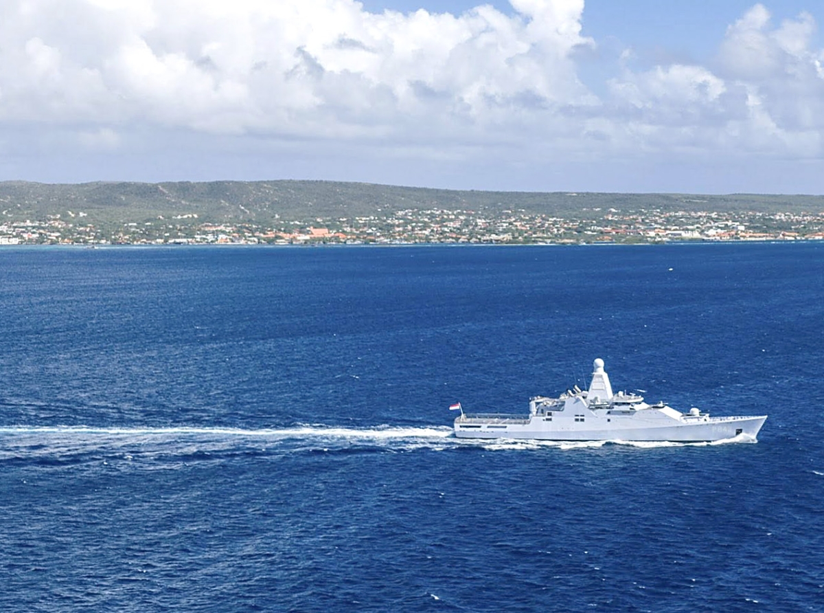 Barco di Defensa Hulandes ta vigilando situacion rond di islanan ABC