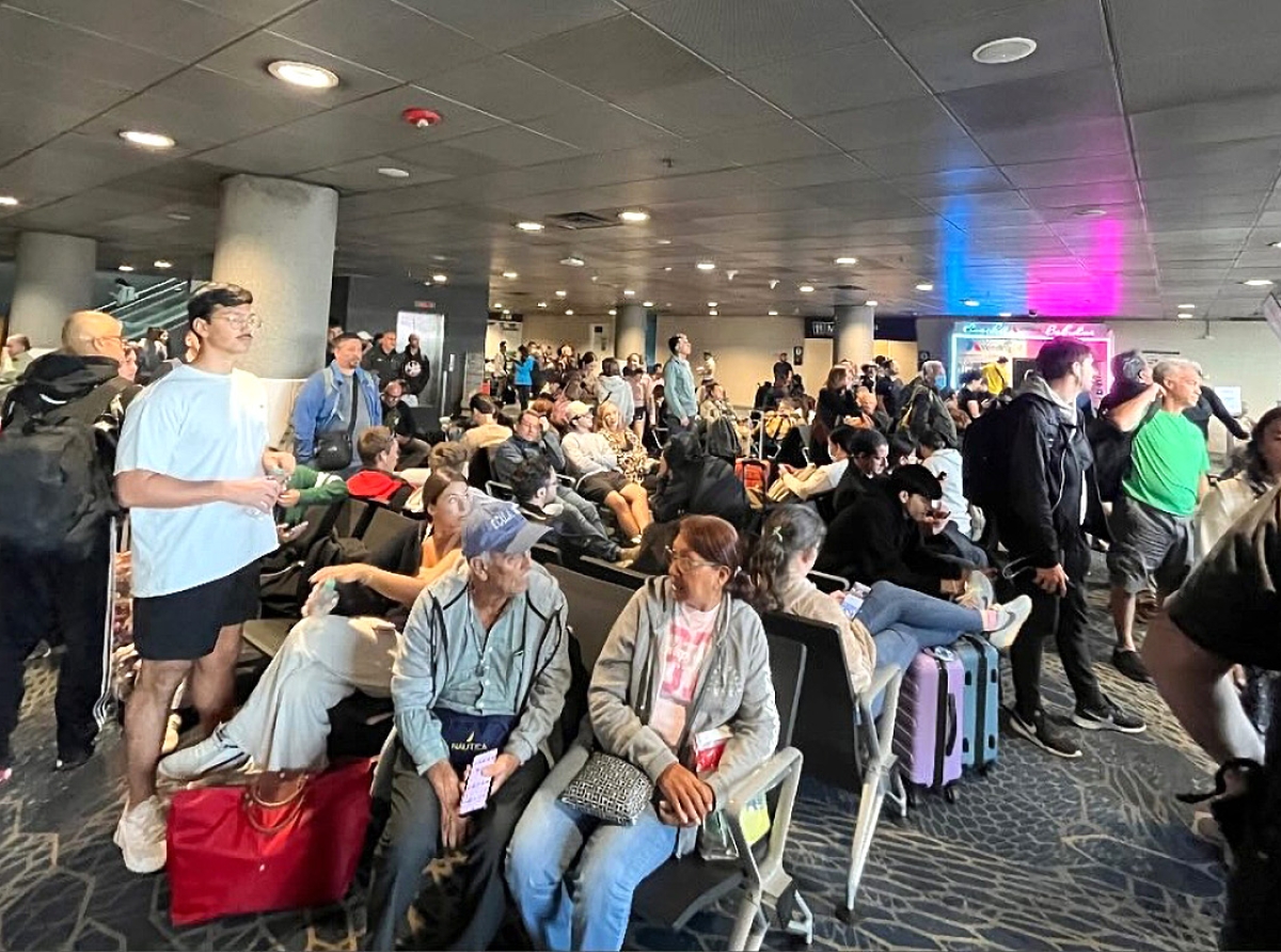 Caos na Aeropuerto di Bogota ora cu vuelonan pa Aruba a keda cancela