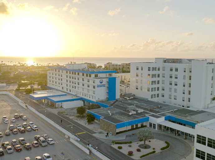 Departamento di Emergencia di Hospital a atende solamente un victima di klapchi