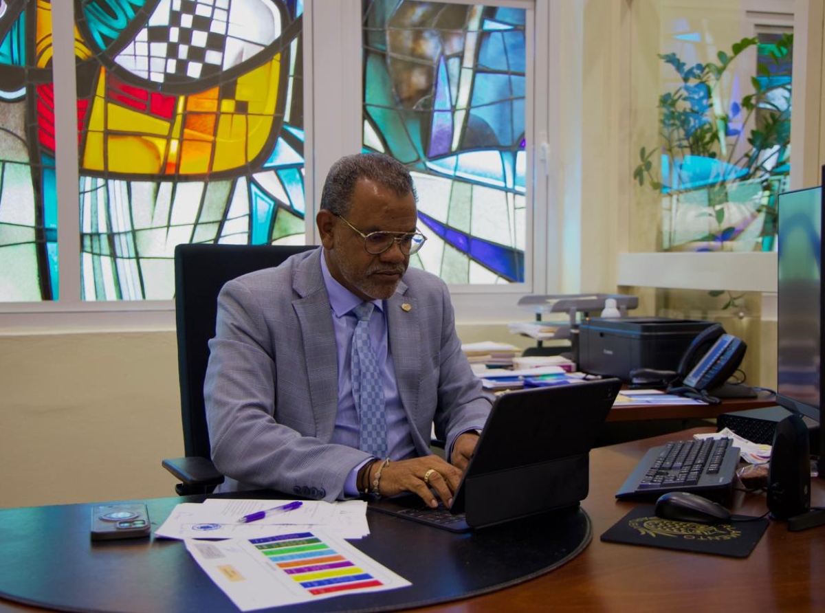 Parlamento a reuni cu Crisis Management Office pa keda informa riba nivel di preparacion pa diferente eventualidad