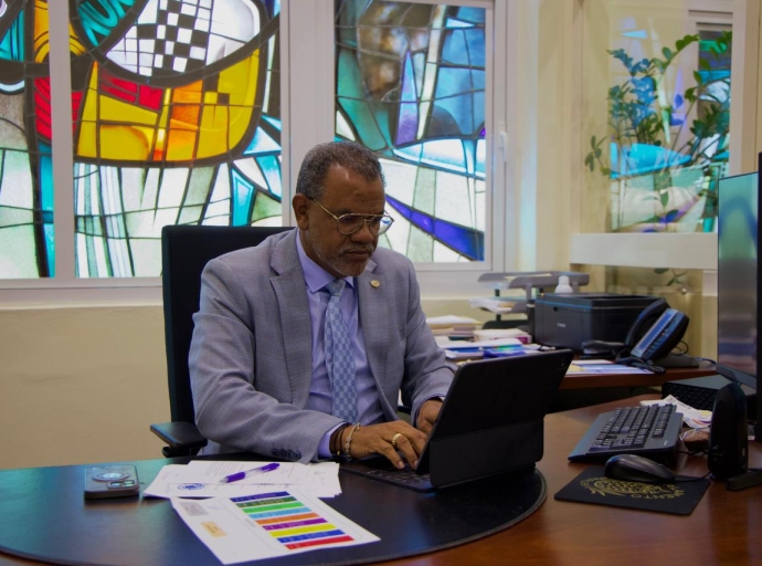 Parlamento a reuni cu Crisis Management Office pa keda informa riba nivel di preparacion pa diferente eventualidad