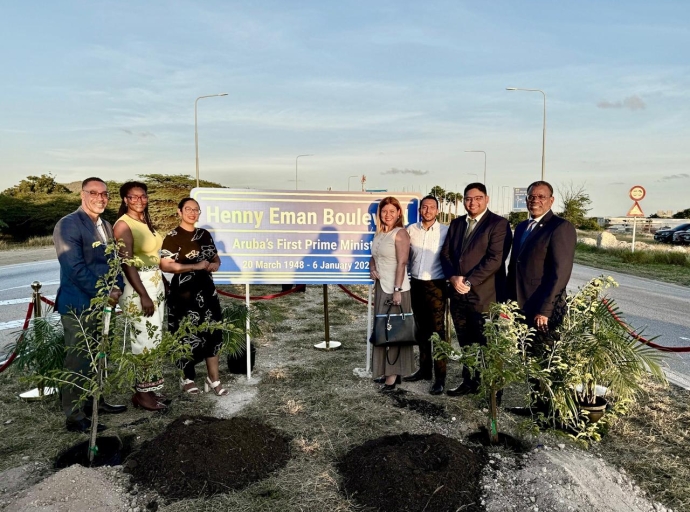 Legado di Henny Eman no ta limita na pasado sino cu ta sigui bibo den e base di e sistema social y economico di Aruba