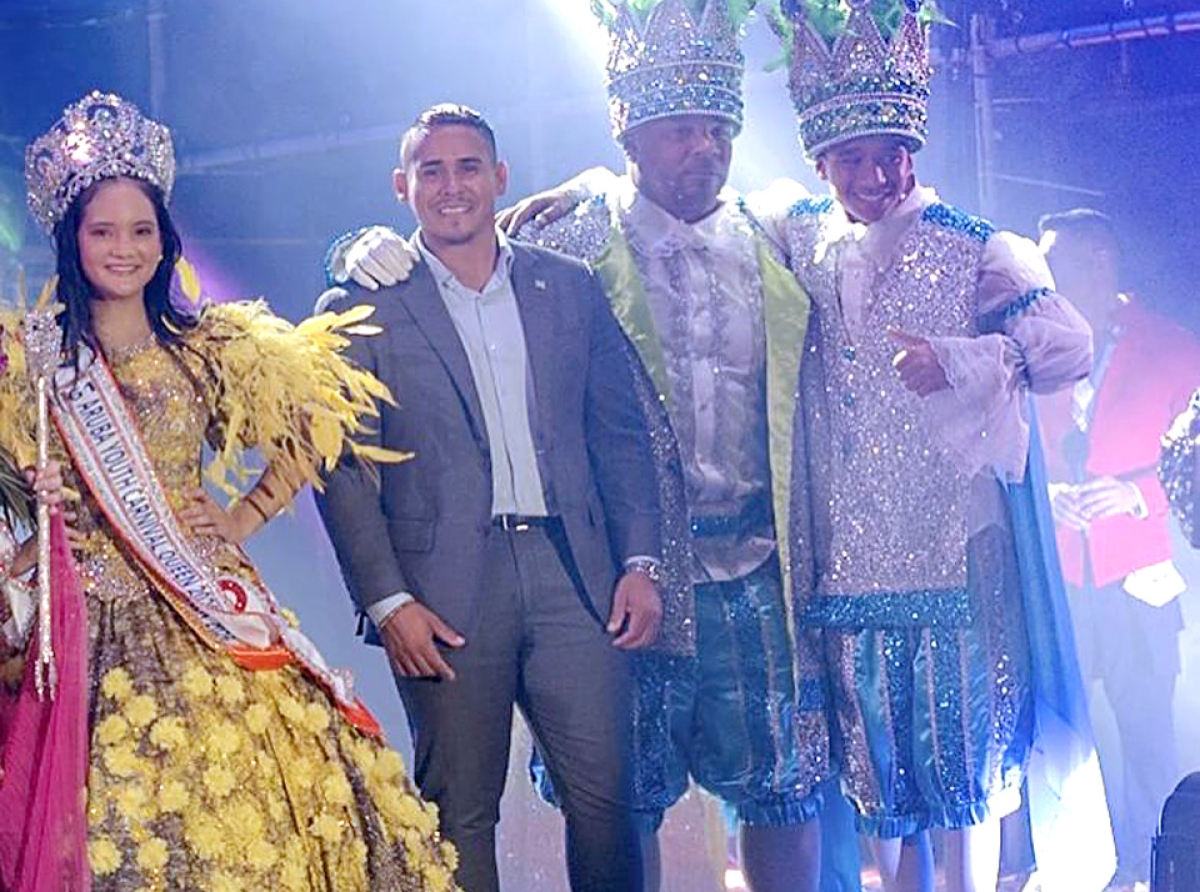 Kyra Jong eligi como Reina Hubenil di Carnaval
