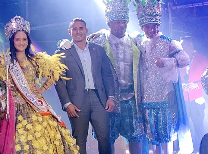 Kyra Jong eligi como Reina Hubenil di Carnaval