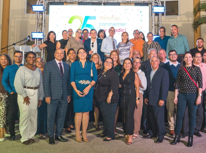 Logo nobo relaciona cu 25 aña di seguro AZV