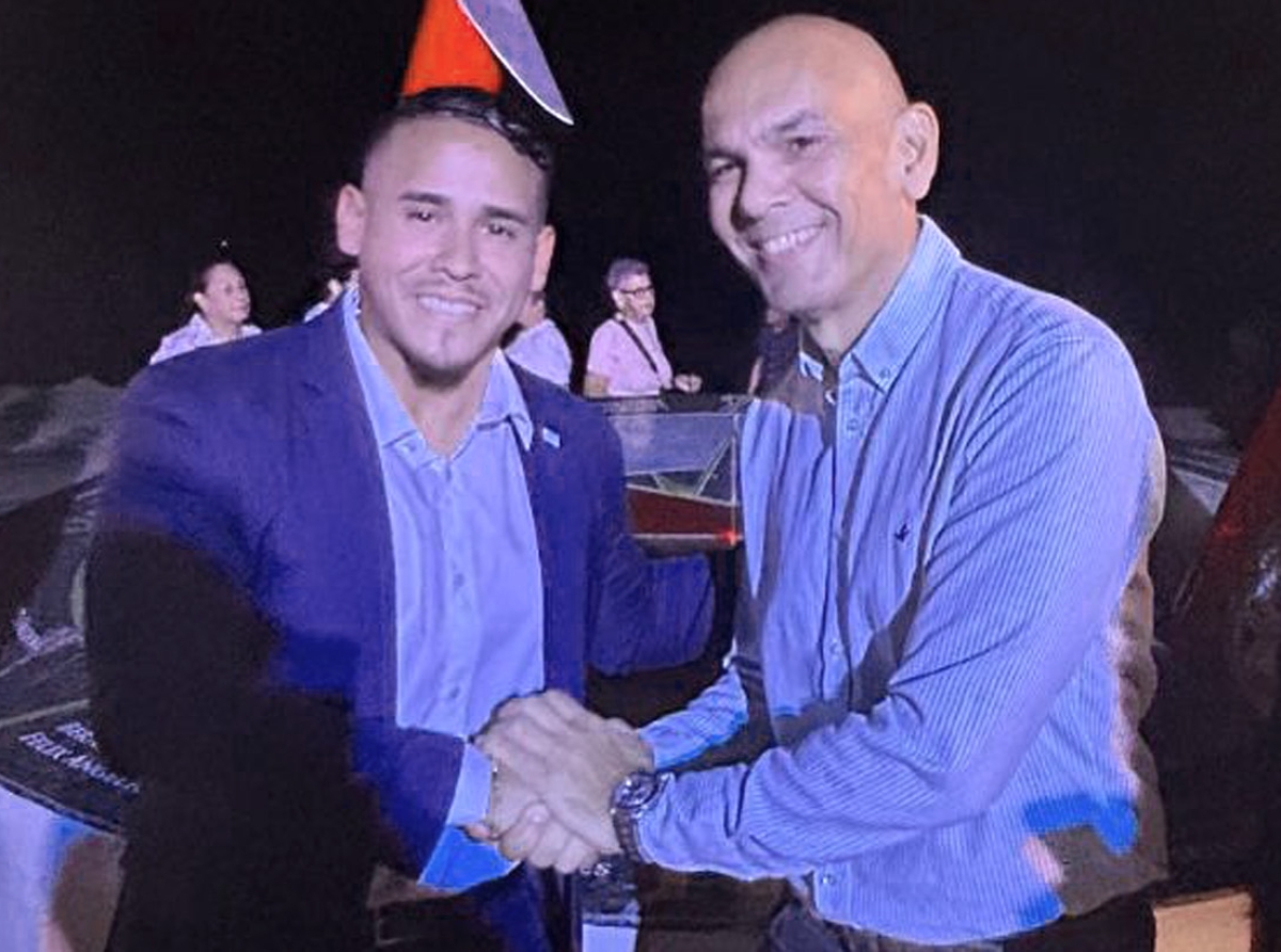 ‘Restauracion di Monumento di Piscado ta un legado cu ta traspasa barera politico’